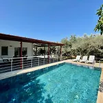 Villa Avci Villa-fethiye 3+1 In Garden With Private Pool, 10 Minutes To The