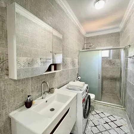 Avci Villa-fethiye 3+1 In Garden With Private Pool, 10 Minutes To The Vilă Fethiye