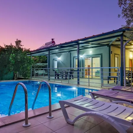 Avci Villa-fethiye 3+1 In Garden With Private Pool, 10 Minutes To The *
