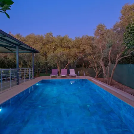 Avci Villa-fethiye 3+1 In Garden With Private Pool, 10 Minutes To The Fethiye