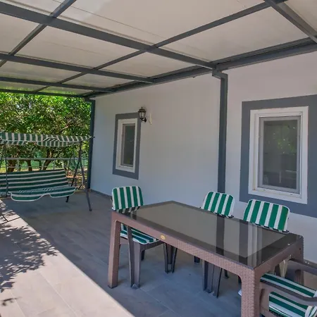 Avci Villa-fethiye 3+1 In Garden With Private Pool, 10 Minutes To The