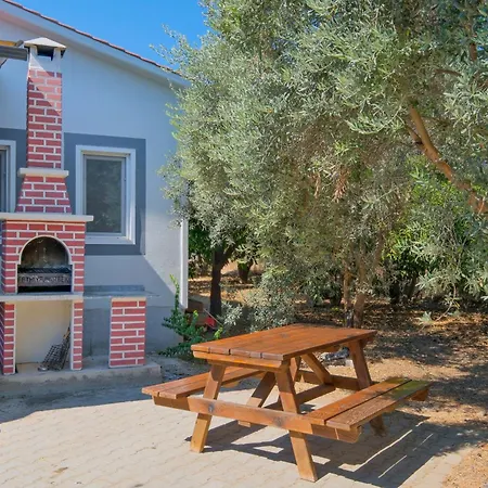 Villa Avci Villa-fethiye 3+1 In Garden With Private Pool, 10 Minutes To The
